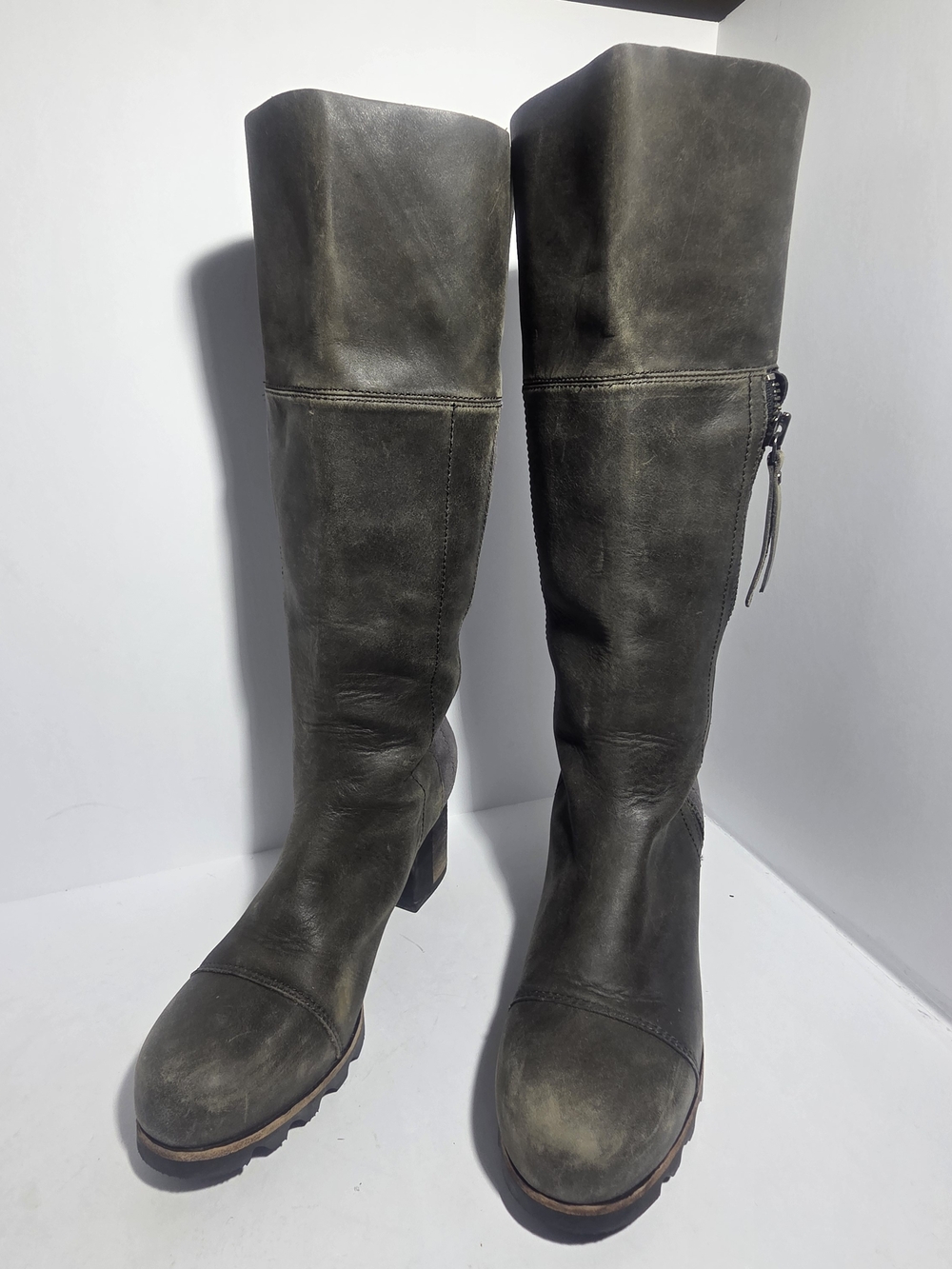 Sorel Lolla Tall Leather Suede Boots Women’s Size 8 Grey Waterproof NL2301-089